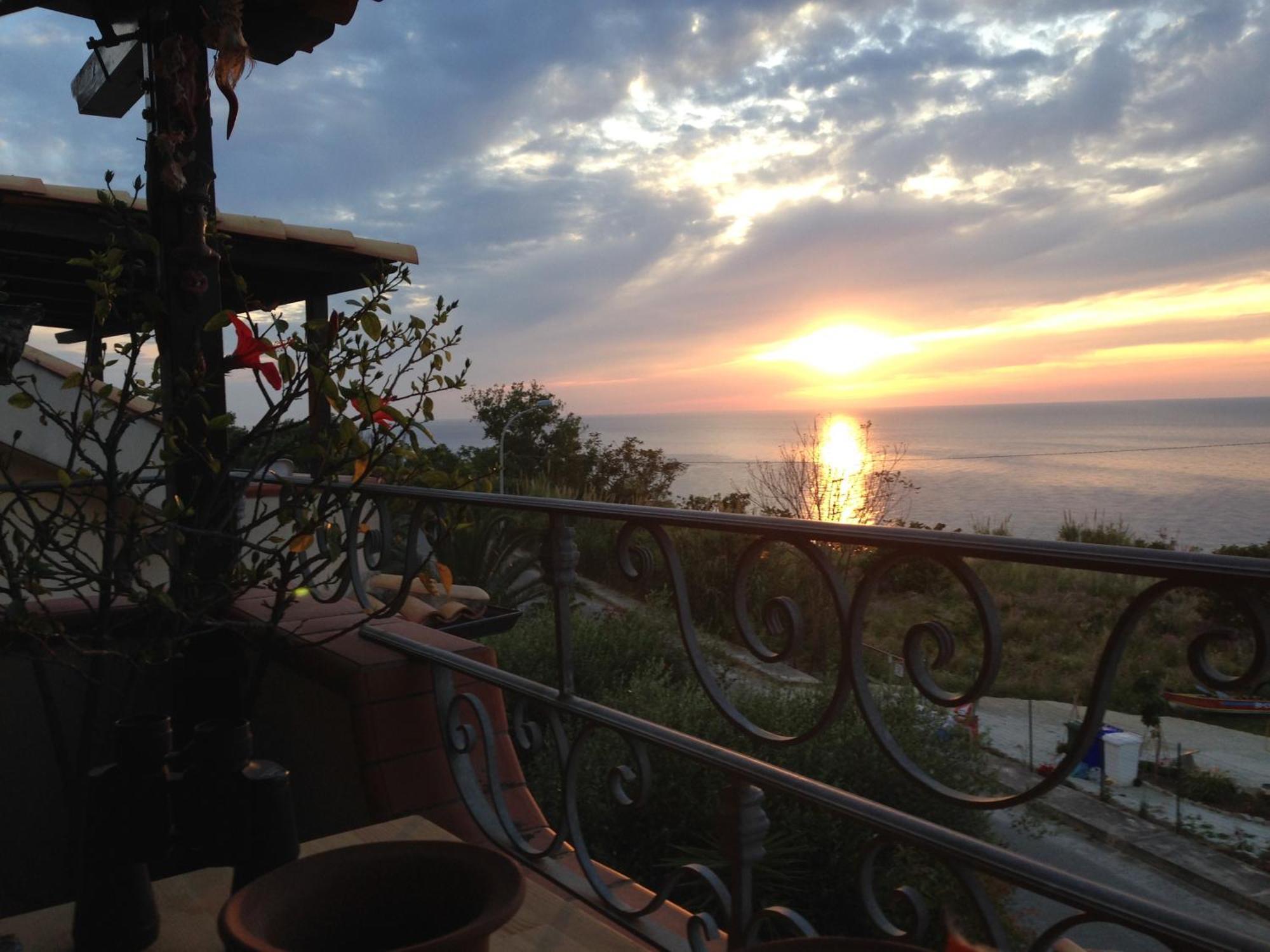 Michelino Apartahotel Parghelia
