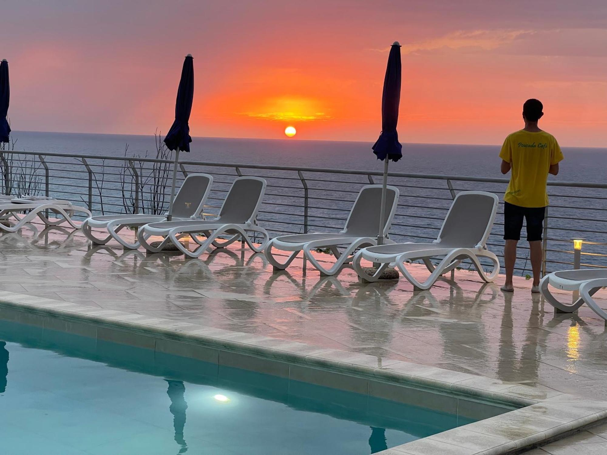 Michelino Apartahotel