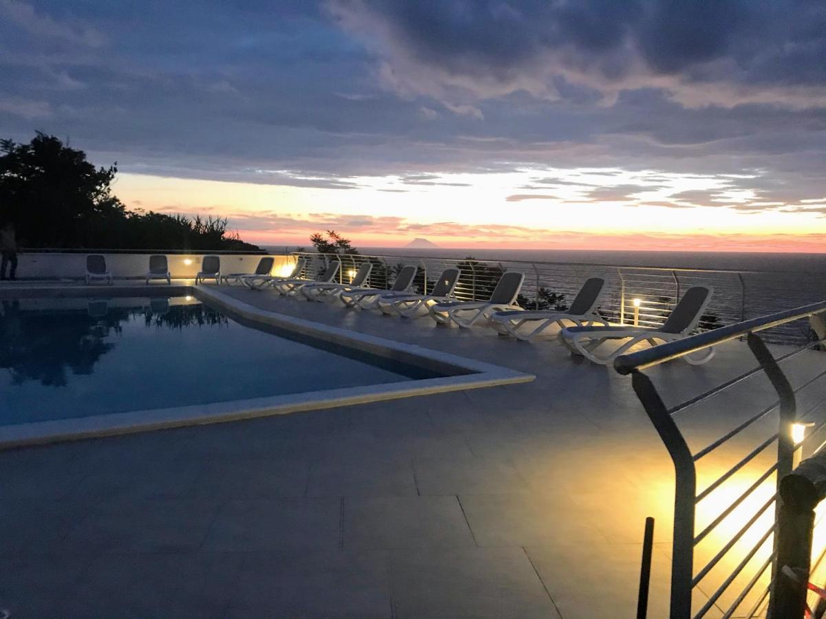 Michelino Aparthotel Parghelia